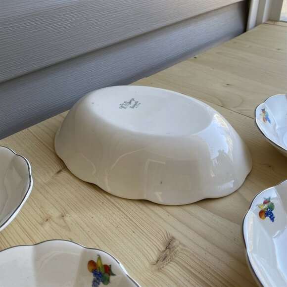 Vintage WS George Georgette Fruit Pattern dessert bowls and serving bowl - Picture 7 of 7